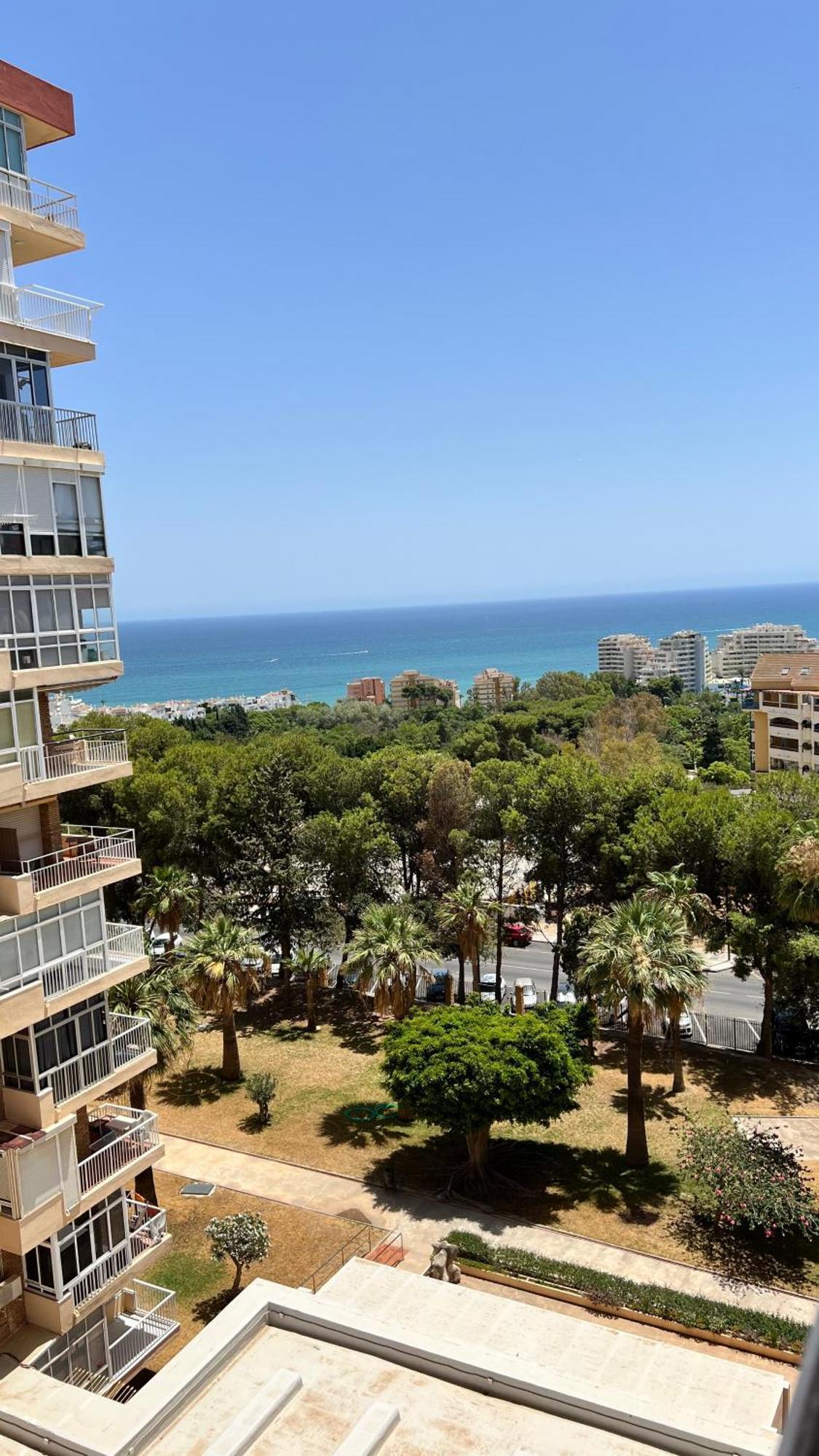 Vista A La Playa, Cerca Del Centro Con Piscina * Benalmádena